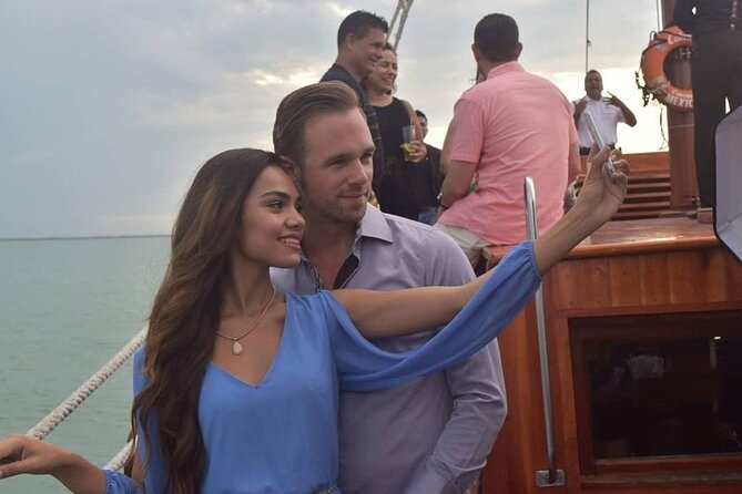 Romantic Experience Sunset Dinner Columbus in Cancun (2x1 price) - Meeting at Marina Aquatours