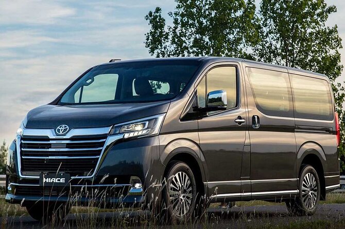 Round Trip Private Transportation from Cancun Airport up 4 People - Meeting your driver outside Cancun Airport