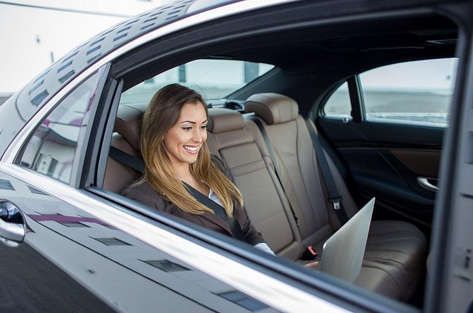 Roundtrip Private Transfer Cancun Airport (CUN) -Playa Del Carmen - Reaching your Playa del Carmen hotel