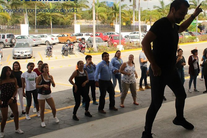 salsa dancing lessons and bachata classes - What the first few minutes are like