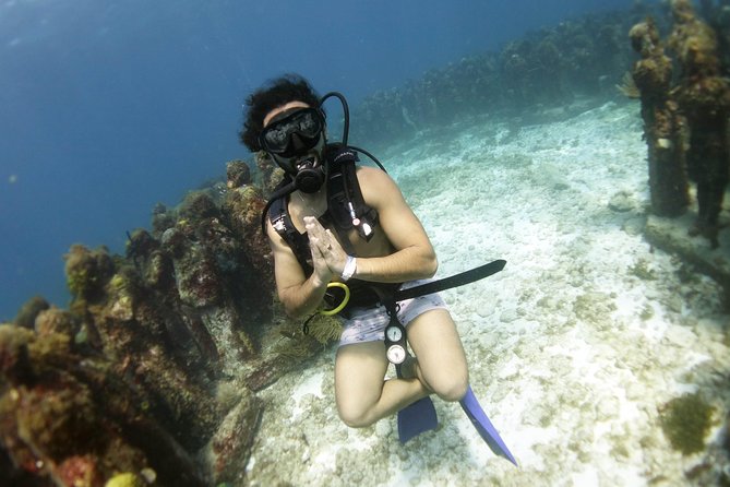 Scuba diving at MUSA the underwater museum for certified divers - Manchones reef adds the natural setting