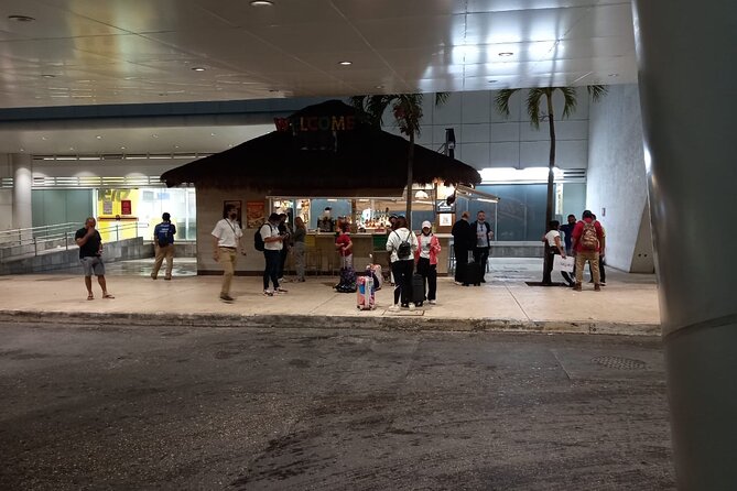 Shared Shuttle Cancun Airport to Holbox Ferry (Chiquila Port) - Luggage, pets, and participation