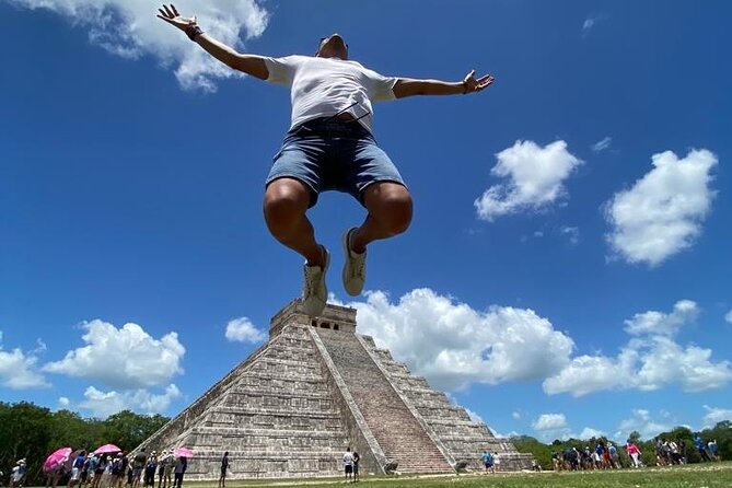 Small Group Tour to Chichen Itza, Cenote and Ekbalam from Cancun - Cenote Hubiku and the lunch stop