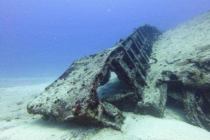 SPECIAL!! 2 Tank Wreck & Drift Reef dives - What the first tank feels like at 23 meters