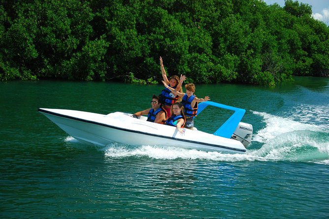 Speedboat adventure in cancun waters - What to bring and what not to expect