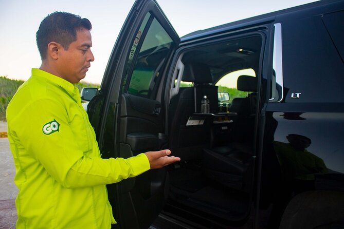 Suv departures from Puerto Morelos to Cancun Airport - What the 45-minute ride is really worth