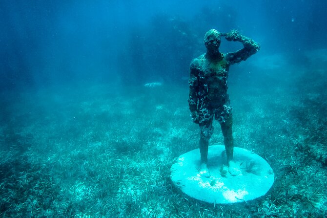 The Best Speedboat Tour In Cancun through Nichupte Lagoon, Snorkel included. - Who will get the most from this outing
