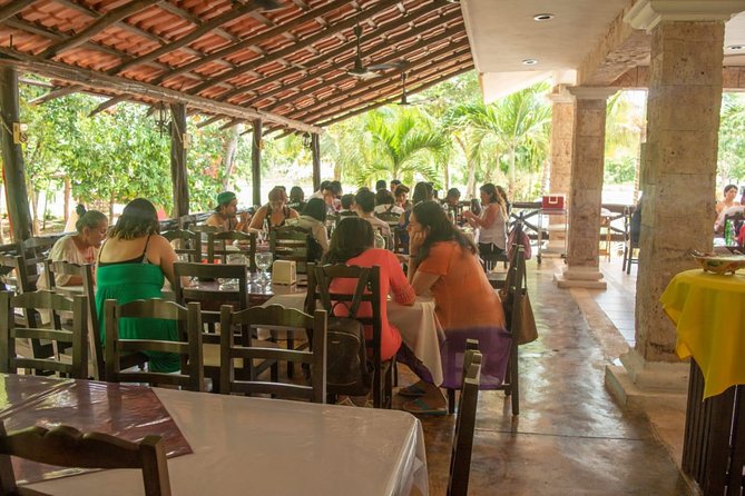 The best tour in Chichén Itzá, Valladolid and Cenote - Lunch, tequila, and chocolate