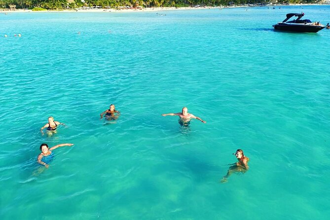 Tour Isla Mujeres Premium - Setting sail from Playa Tortugas