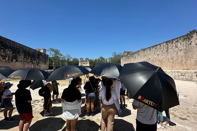 Tour to Chichen Itza-Tickets, food and cenote - Lunch and a taste of regional food
