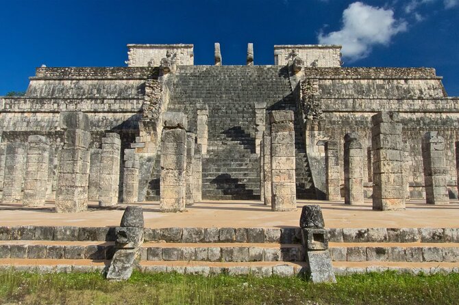 Tour to Chichen Itza-Tickets, food and cenote - The early bus ride from Cancun