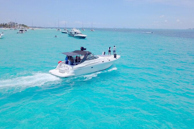 Tour to Isla Mujeres on Premium Yachts from Cancun - A private start from Marina Puesta del Sol