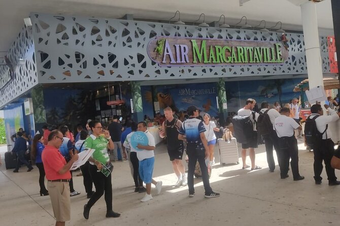 Transfer from Cancun airport to Cancun hotel zone 1 to 8 people - The price makes sense for groups
