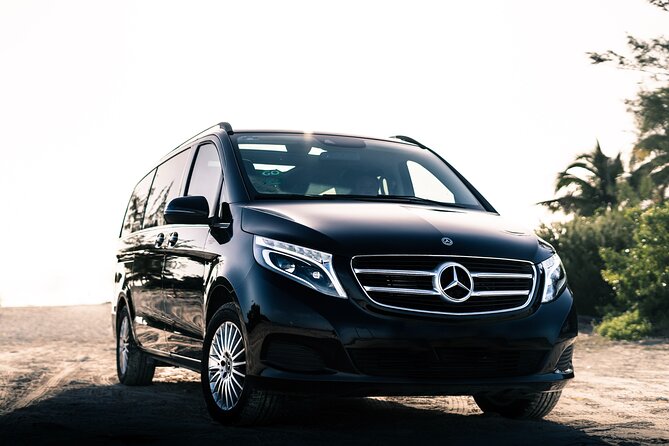 Transfer in Luxury Mercedes Benz Minivan - What happens from landing to the hotel