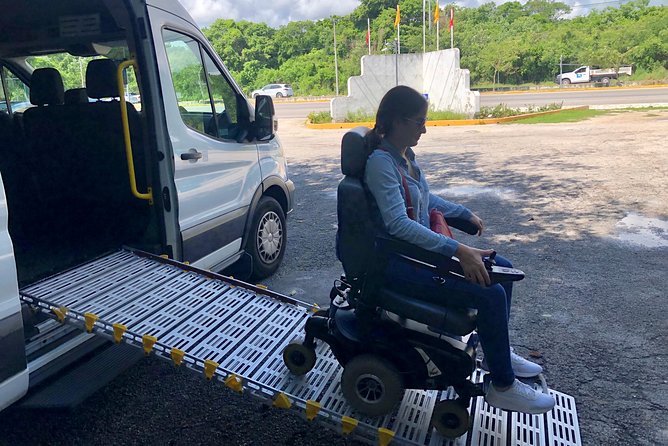 Transportation from the Airport to Hotels in Cancun arrival only - Private service makes the timing easier
