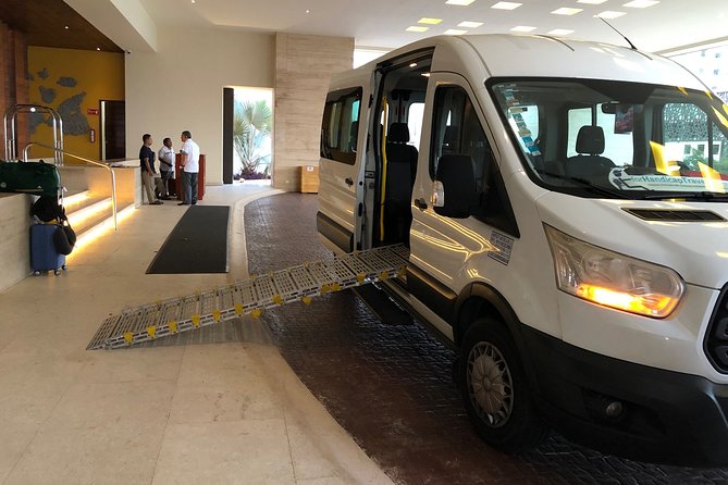 Transporte Aeropuerto a Hotel en Cancún, privado ida y vuelta - The airport-to-hotel ride, step by step