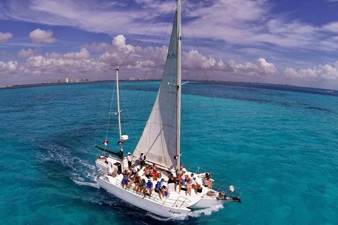 Trimaran La Lupita,Sail Away to Isla Mujeres from Cancun - How much island time will you really have?