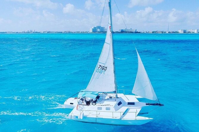 Trip to Isla Mujeres by Catamaran, with snorkeling and drinks - What the catamaran day is really like