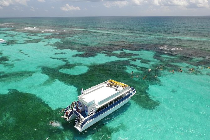Trip to Isla Mujeres - Catamaran Unlimited Adventure from Playa del Carmen - The open-bar ride back to Cancun