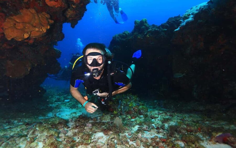 Underwater Museum Musa : SCUBA DIVING FOR BEGINNERS - What $142 gets you in Cancun
