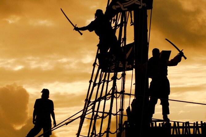 Unforgettable Pirate Dinner Adventure in the Mexican Caribbean - Weather, clothing, and practical limits