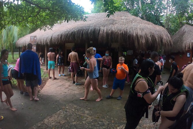 Visit Chichén Itzá and discover a real Cenote and Valladolid. Transport included - Chichén Itzá gives the day its purpose