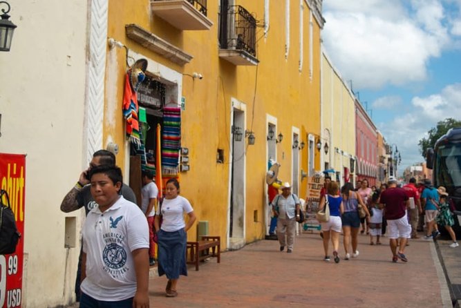 Visit Chichén Itzá from Cancun or Riviera Maya; Lunch and Cenote - Lunch, tastings, and the extra-cost question