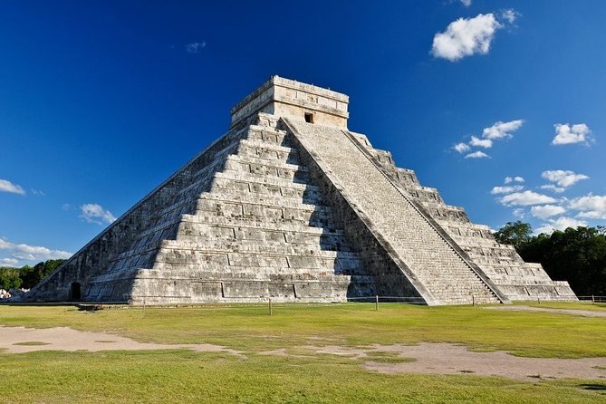 Visit Chichén Itzá from Cancun or Riviera Maya; Lunch and Cenote - The long coach ride from Cancun or Riviera Maya