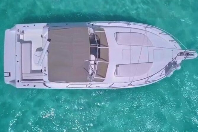 Yacht experience in Cancun: cruise, swim and sunset views - Why this yacht outing feels different from a standard Cancun cruise